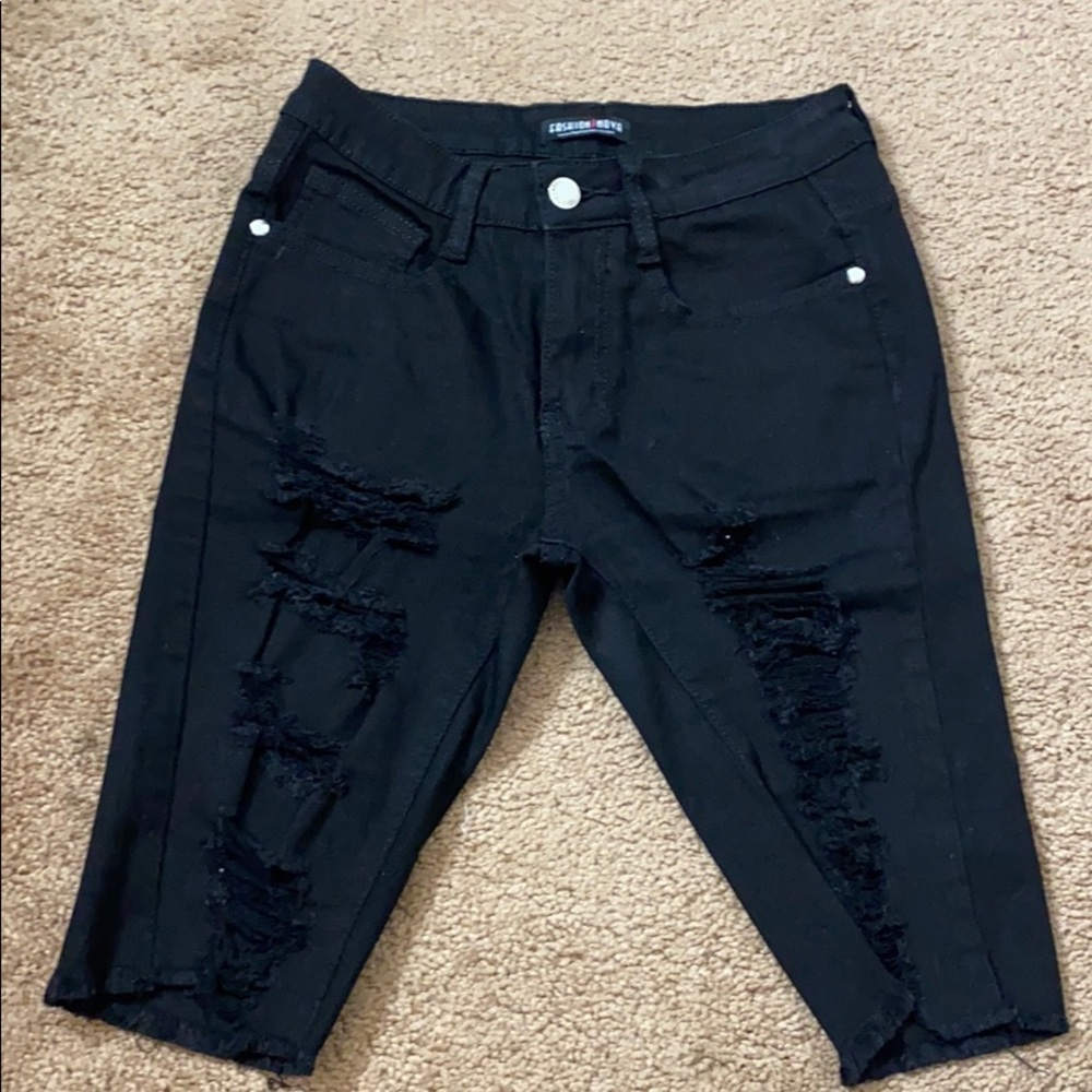 Capri shorts